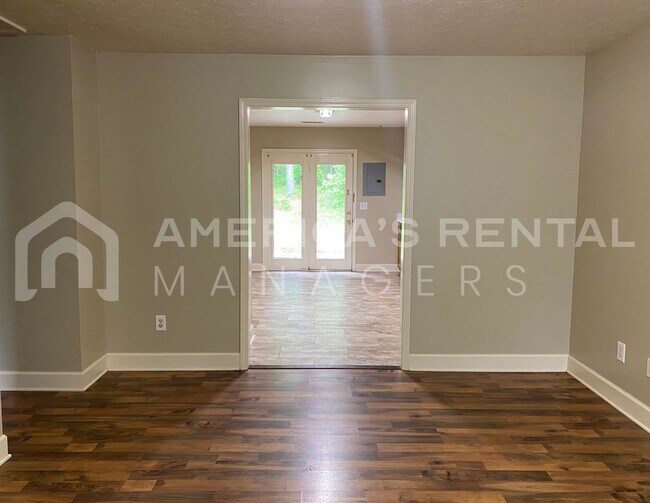 Photo - 1305 & 1307 Avenue C SE Unit 1307 Avenue C SE