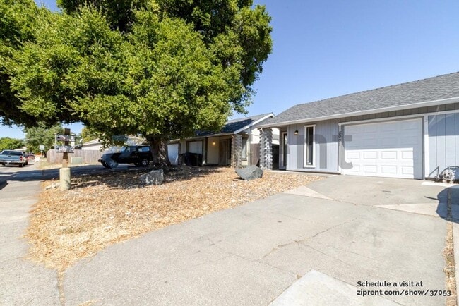 Building Photo - 8001 Zenith Dr Rental