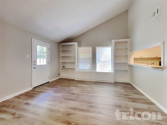 Photo - 13307 Venice Cir