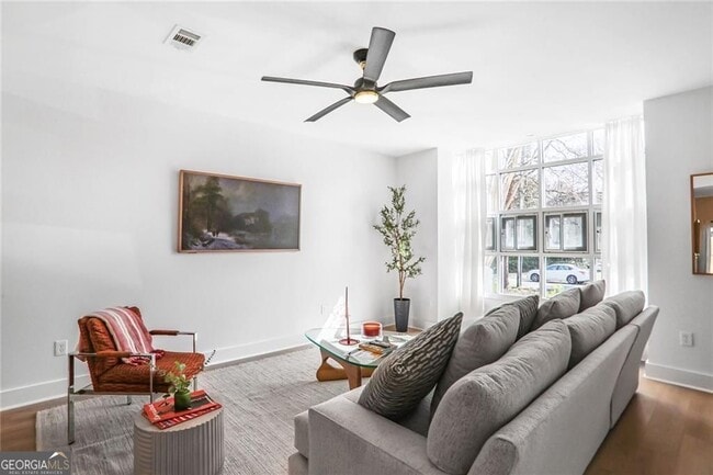 Photo - 1210 Cleburne Ave NE