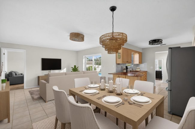 Photo - 8195 Coachlight Cir