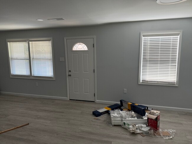 Photo - 638 Cashew St