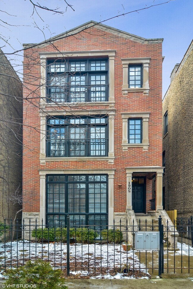 Photo - 1908 N Sheffield Ave Unidad 2 Rental