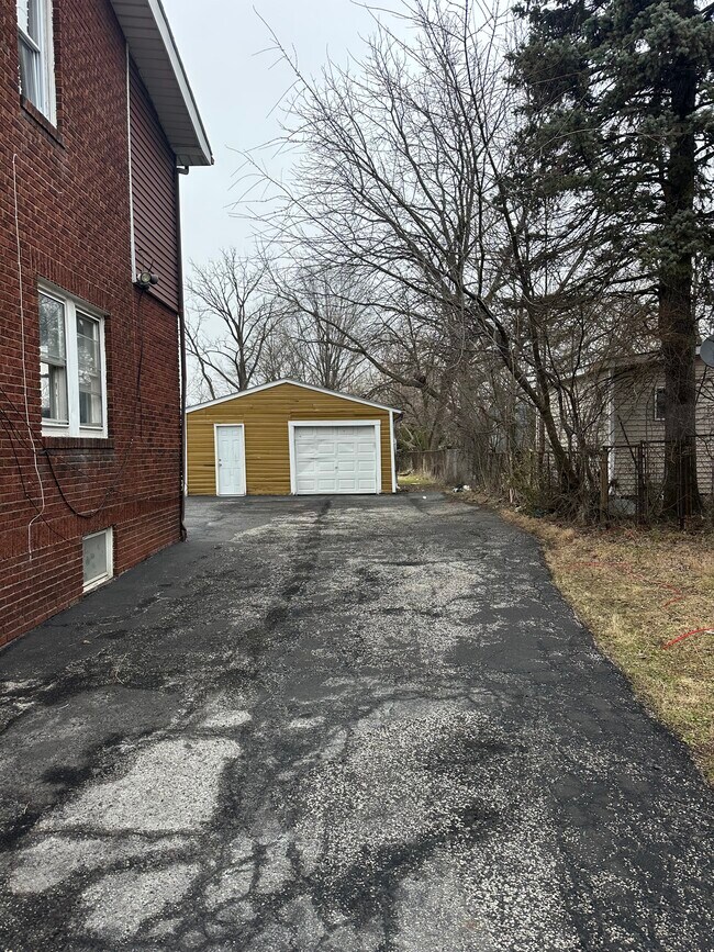 Photo - 16575 Libby Rd