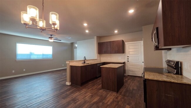 Photo - 9860 Grosbeak Ln