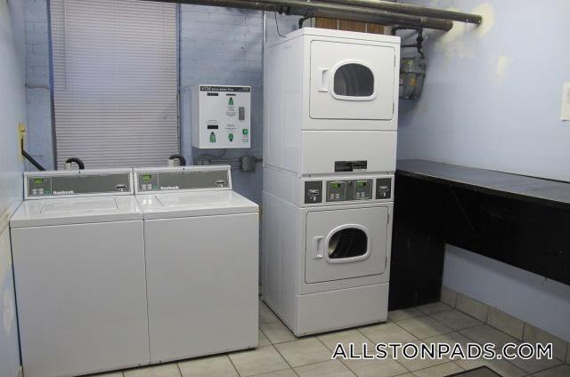 Photo - 33 Walbridge St Unit 1
