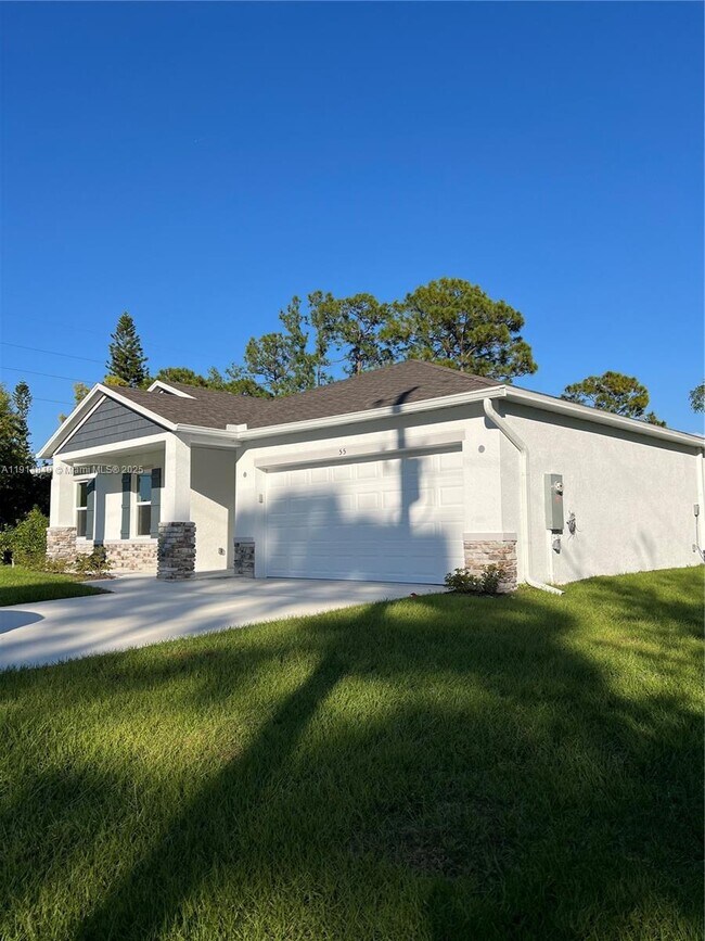 Photo - 55 Douglas Ave S