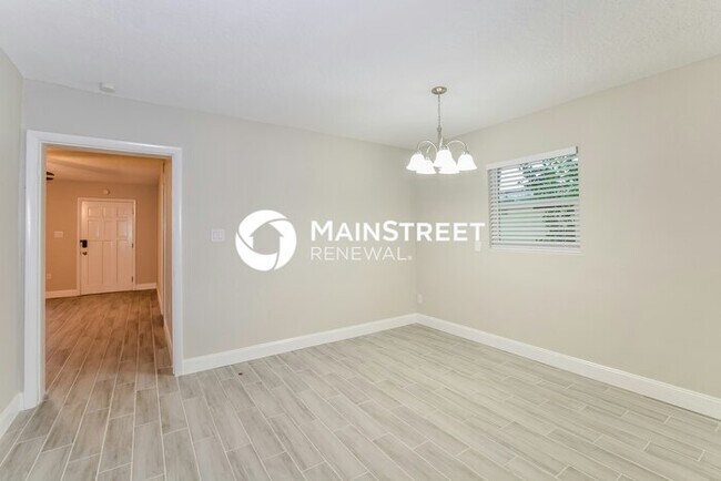 Photo - 4 Bedroom Pet-Friendly Home in ORLANDO, FL with Main Street Renewal