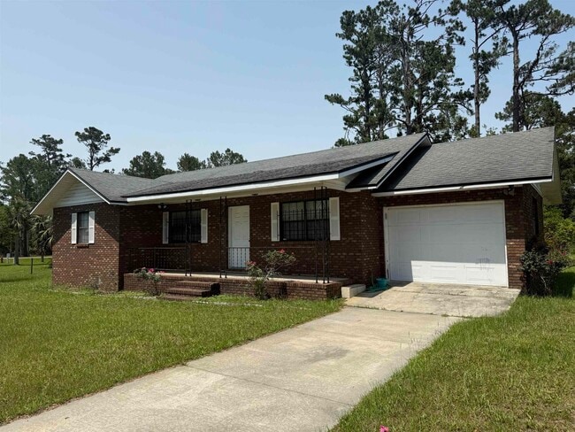 Building Photo - 1702 S Center St