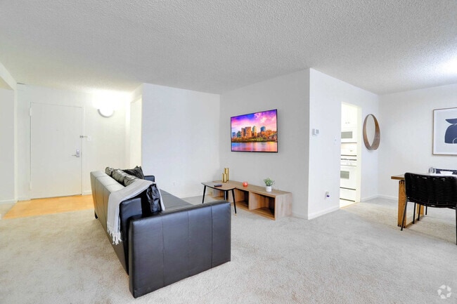 Building Photo - 320 23rd St S Rental