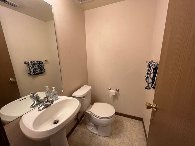 Photo - Pre-Leasing for 26/27 School Year