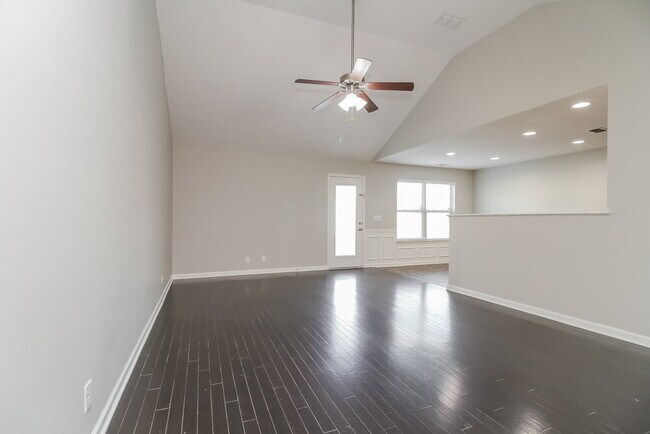 Photo - 1634 Colyn Avenue