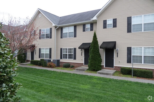 Building Photo - 2 Bedroom / 2.5 Bath Condo Johnson City, TN Unit 302