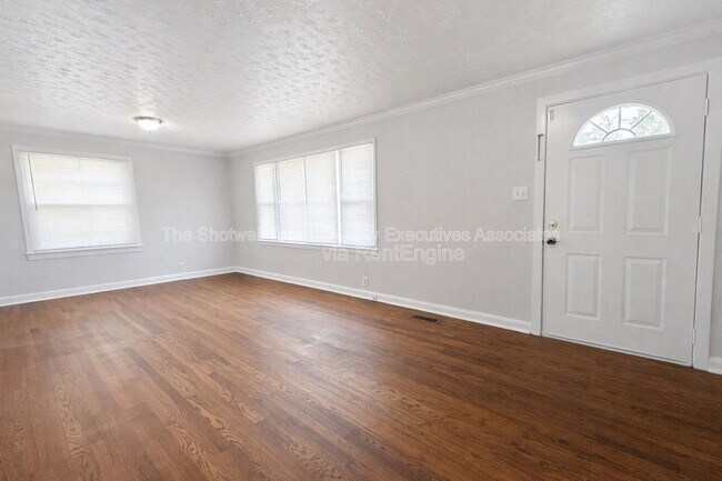 Photo - 5705 Davida Rd NW