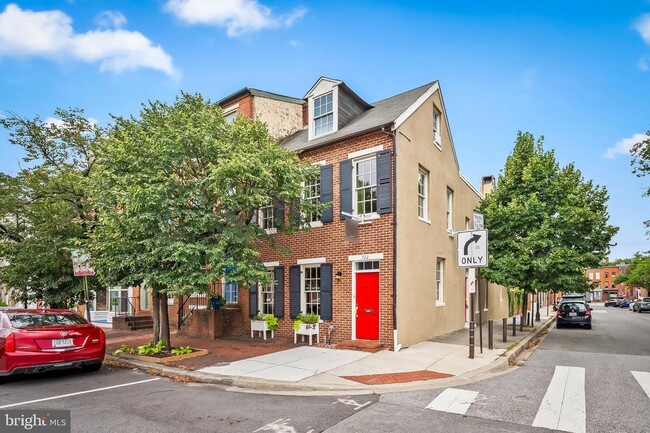 Photo - 722 S Charles St Townhome