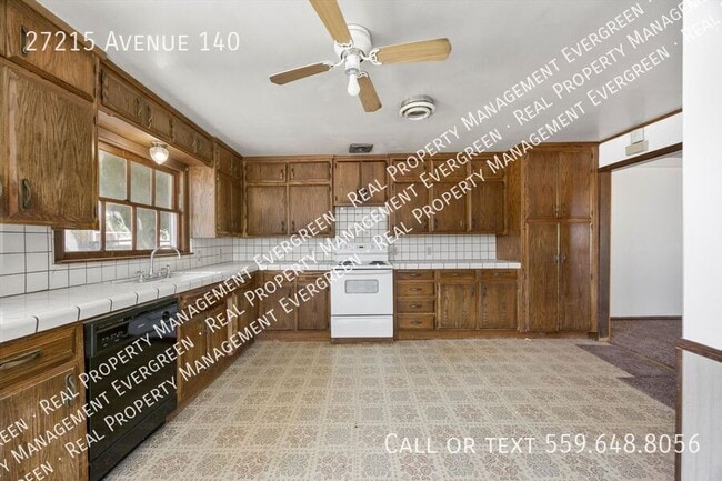 Photo - 27215 Ave 140