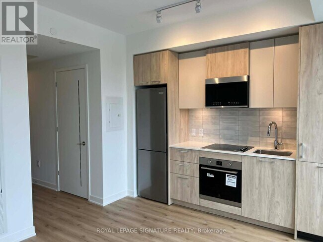 Photo - 10 Oak St Unit 2310