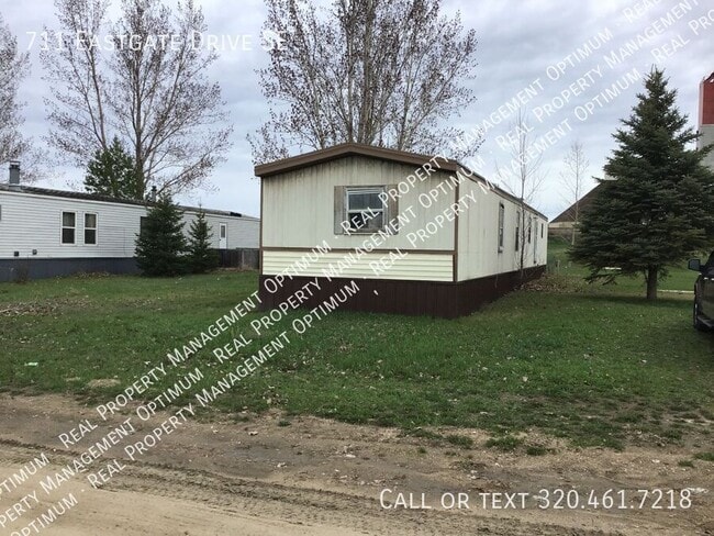 711 Eastgate Dr SE
