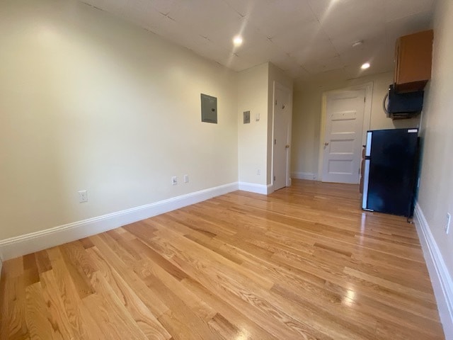 Building Photo - 297 Newbury St Unit #10 Rental