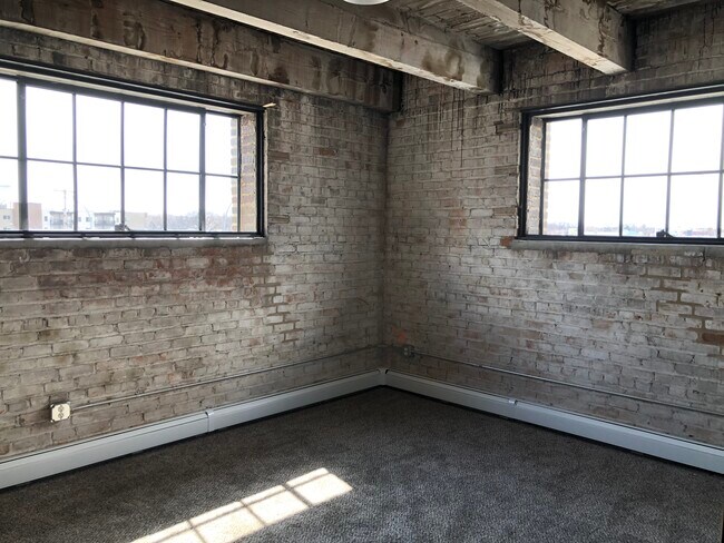 Photo - 1010 Center Ave