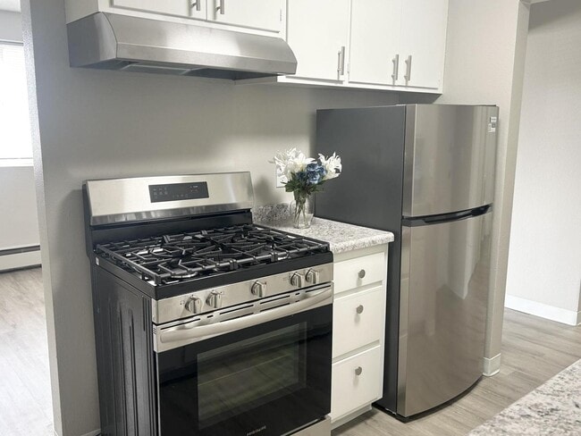 Richfield Square Apartments