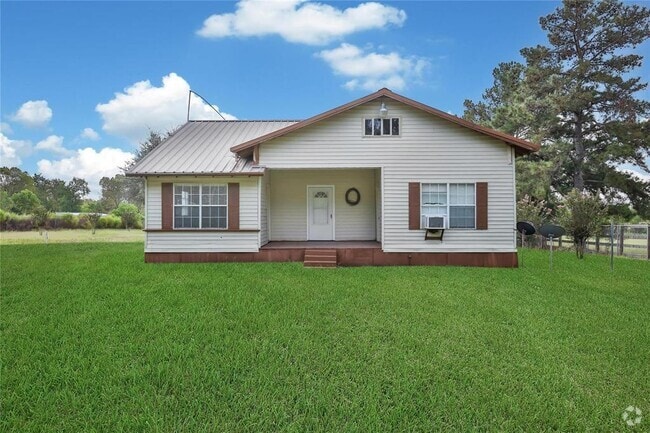 Building Photo - 35839 Skyview Rd Rental