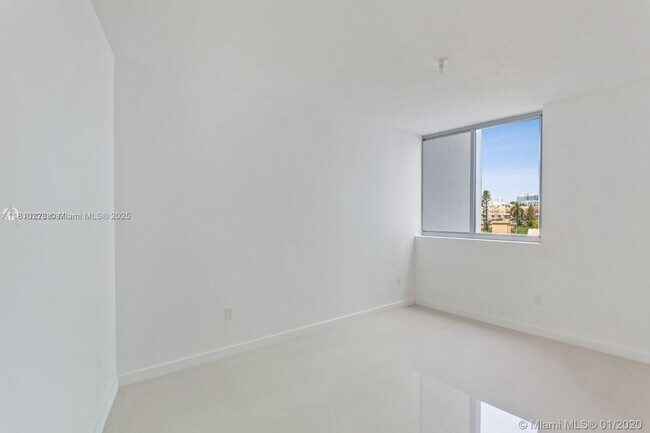 Photo - 488 NE 18th St Unit 501
