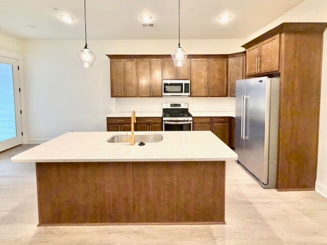 Photo - ChateletDrive4859 Unit 1