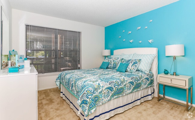 West Winds Apartments