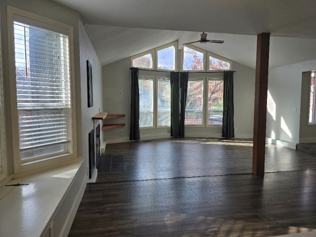 Photo - 2516 S Sumac Ln