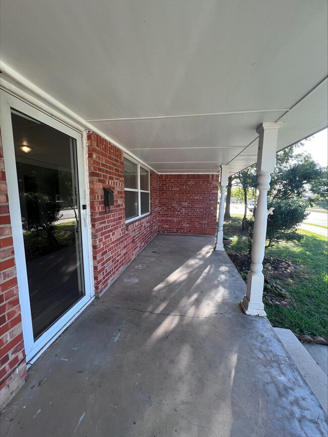 Photo - 735 NW 5th St