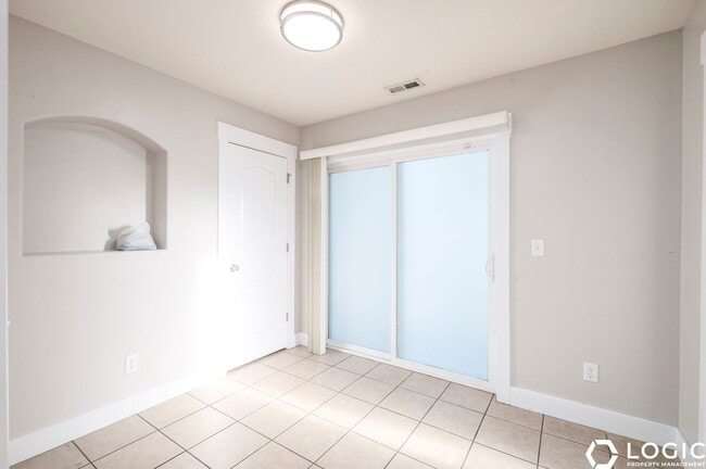 Photo - 153 Monifieth Pl