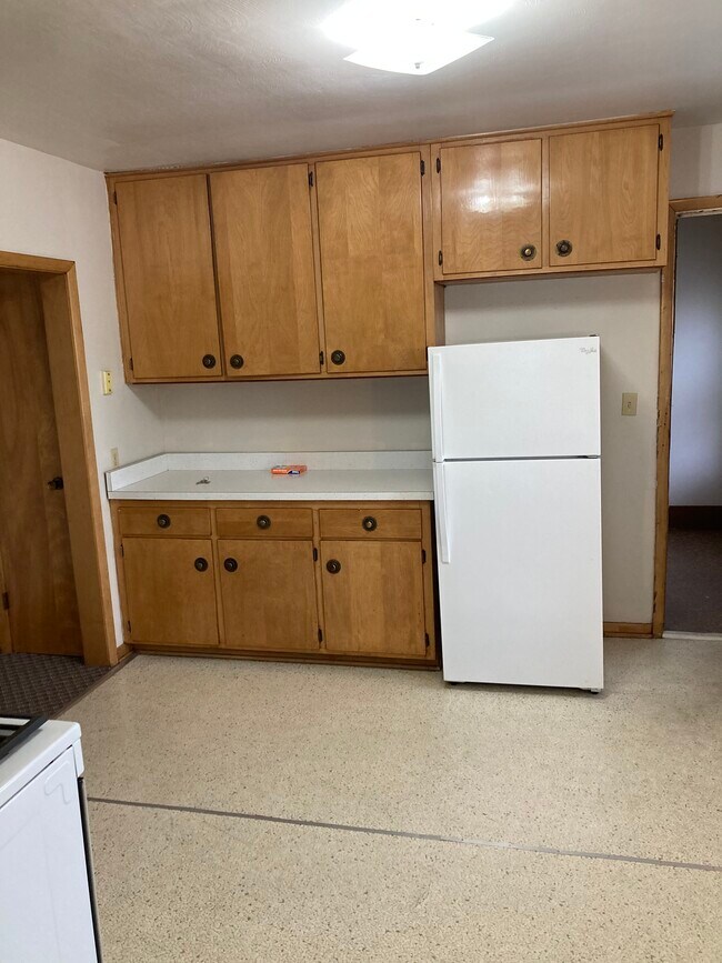 826 Hess Ave Unit 4
