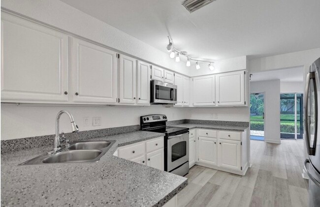 Building Photo - 11652 NW 19th Dr Rental