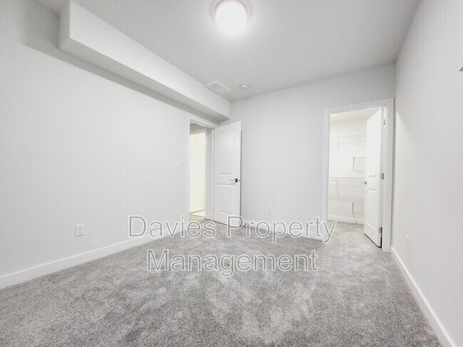 Photo - 9475 Colak Ln SW