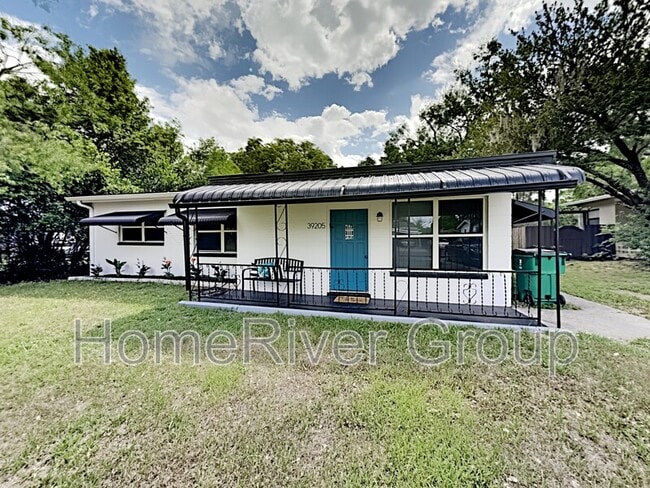 Photo - 39205 Park Dr House