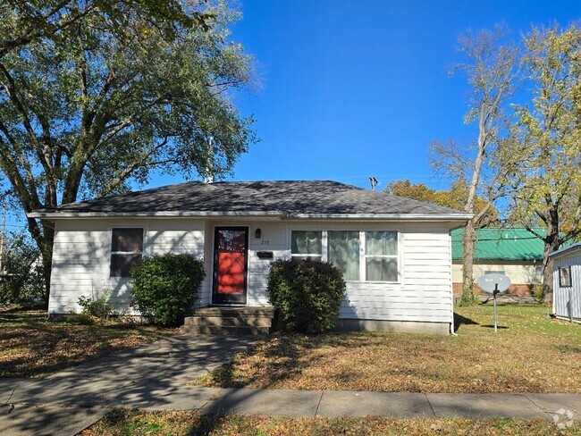 Building Photo - 218 Miami St Rental