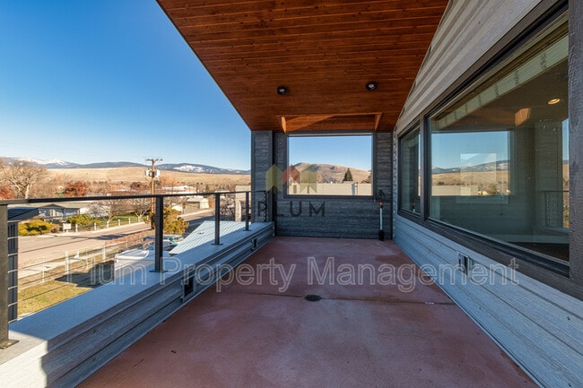 Photo - 1613 Montana St Unidad #2