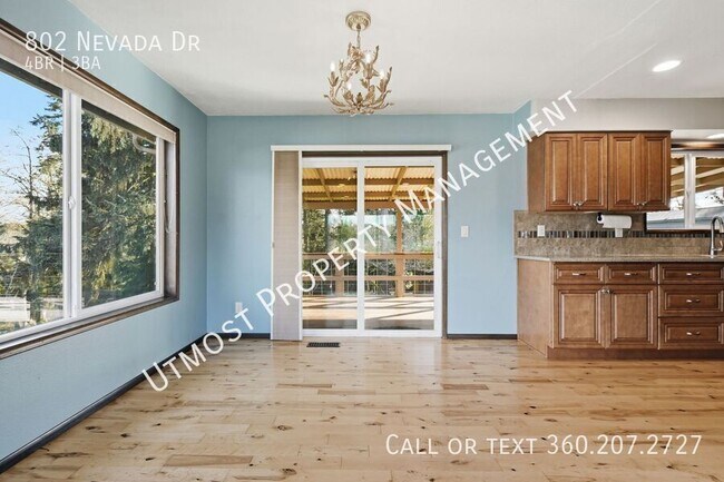 Photo - 802 N Nevada Dr