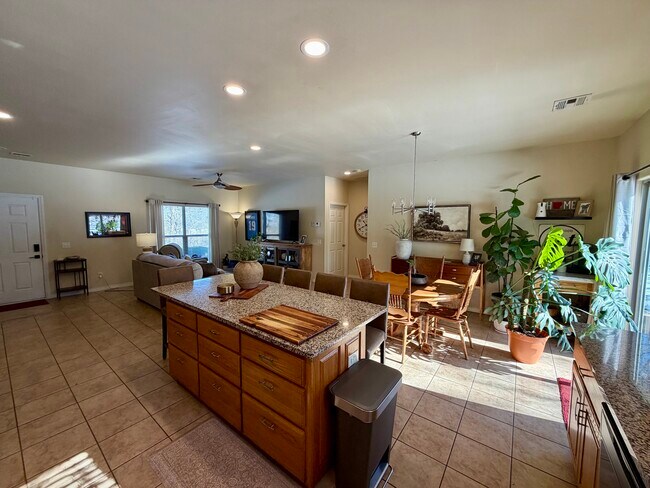 Photo - 1244 N Lewis Ave