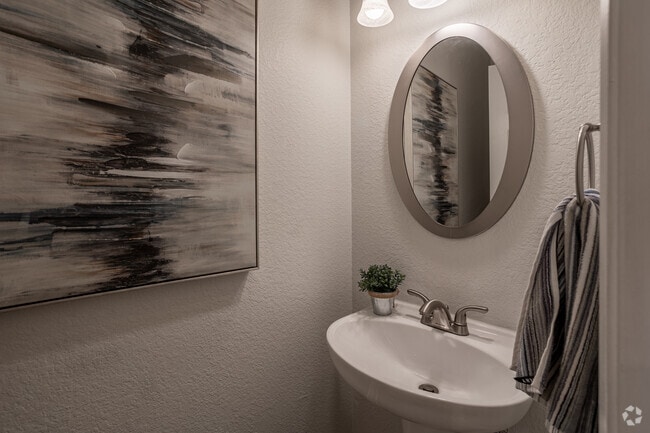 2BR, 3BA, -Loft - 1457 SF Powder Rm