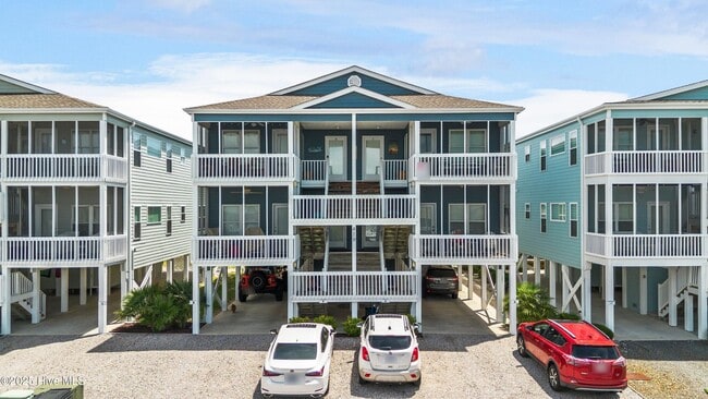 Building Photo - 419 27th St Unit # D Rental