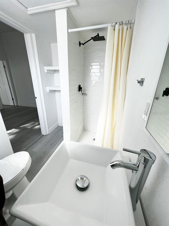 Photo - 205 S Grove St