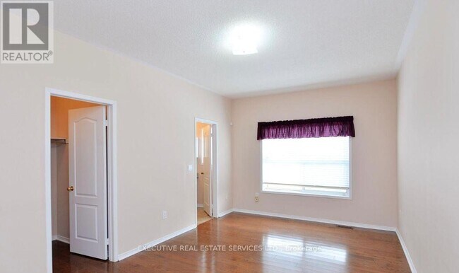 Photo - 11 Midvale Rd