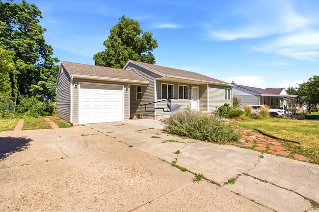 Photo - Updated 4-Bedroom Home for Lease in Ogden!
