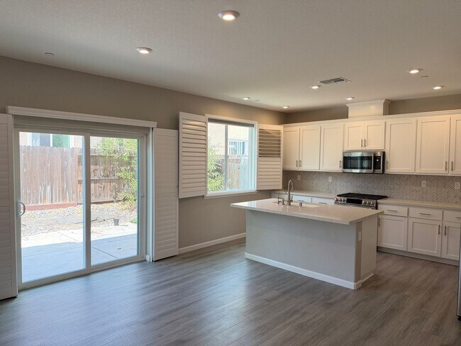 Photo - Welcome to 700 Apricot! Located in the heart of Vacaville.