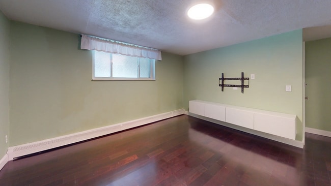 Photo - 31 Westgate Rd Unit 1