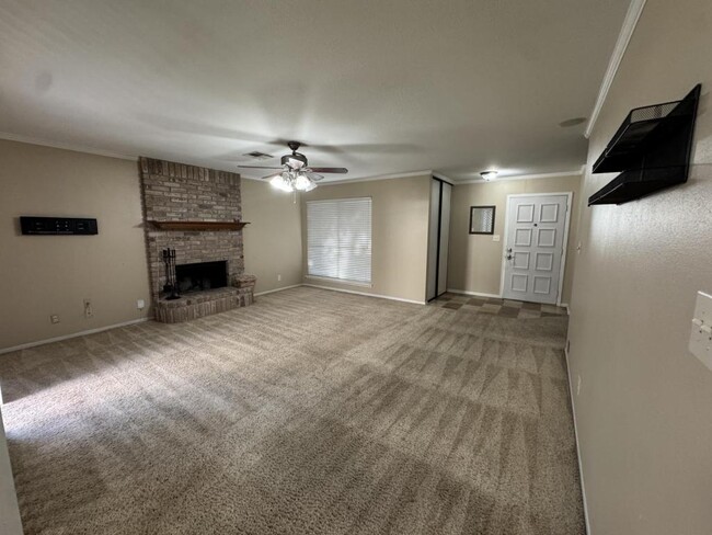 Photo - 104 Ridgewood Dr