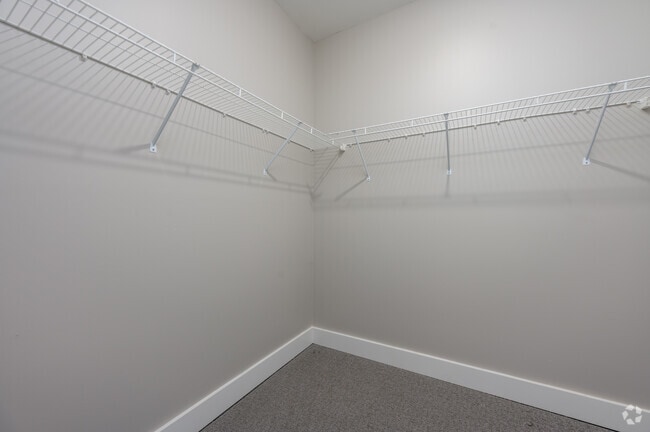 2BR, 2.5BA - 1,561SF - Primary Closet