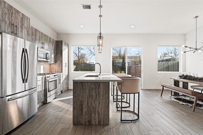 Photo - 6819 Rocinante Ln